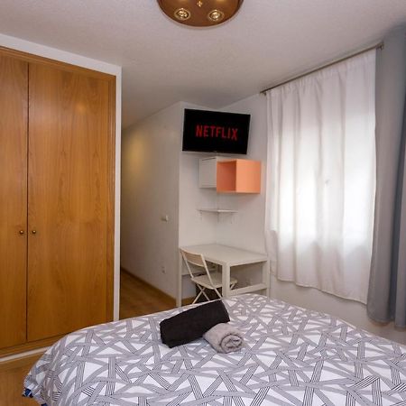 Central Market Guestrooms Аликанте Экстерьер фото