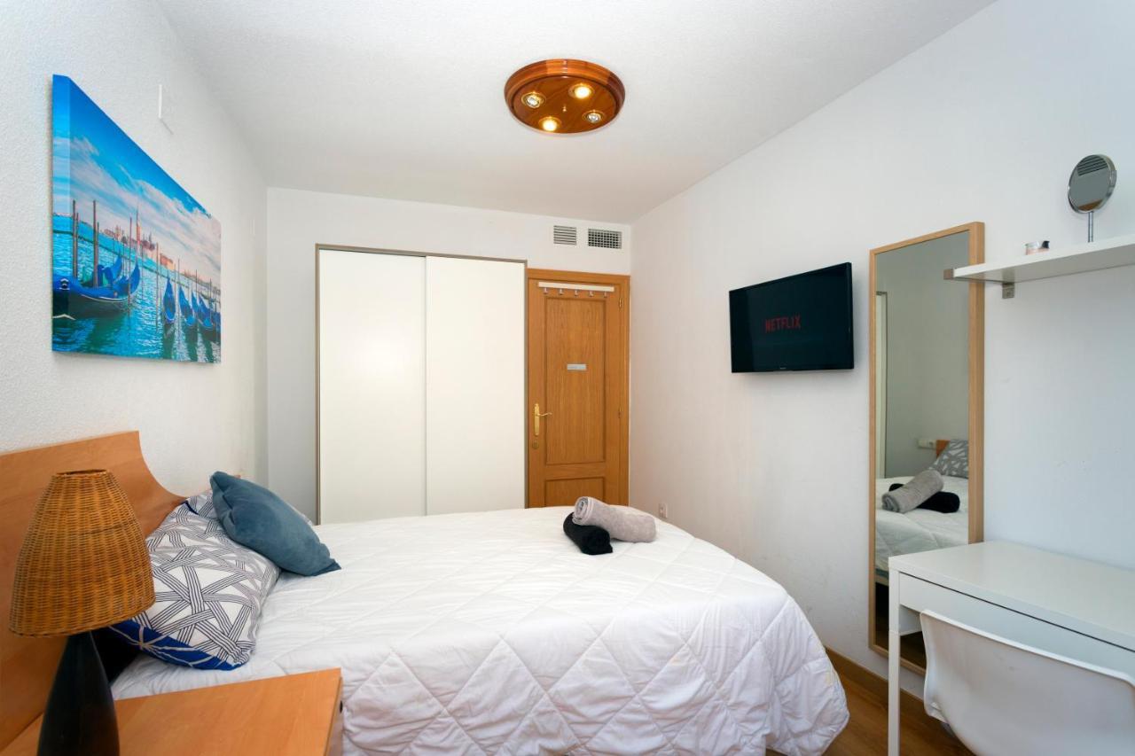 Central Market Guestrooms Аликанте Экстерьер фото
